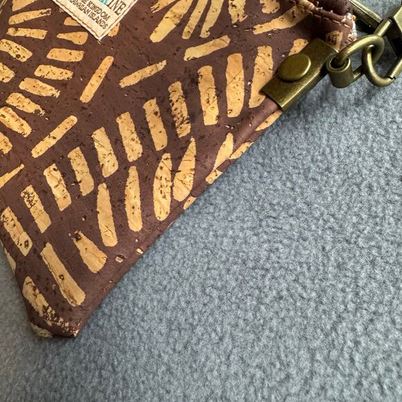 Sew Da Kine Made in Hawaii Wristlet Cork Fabric Pouch Zipper Travel Bag Aloha - Picture 4 of 10